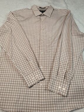 Banana Republic Men's L Athletic Fit Tan/White Plaid Button Down Shirt